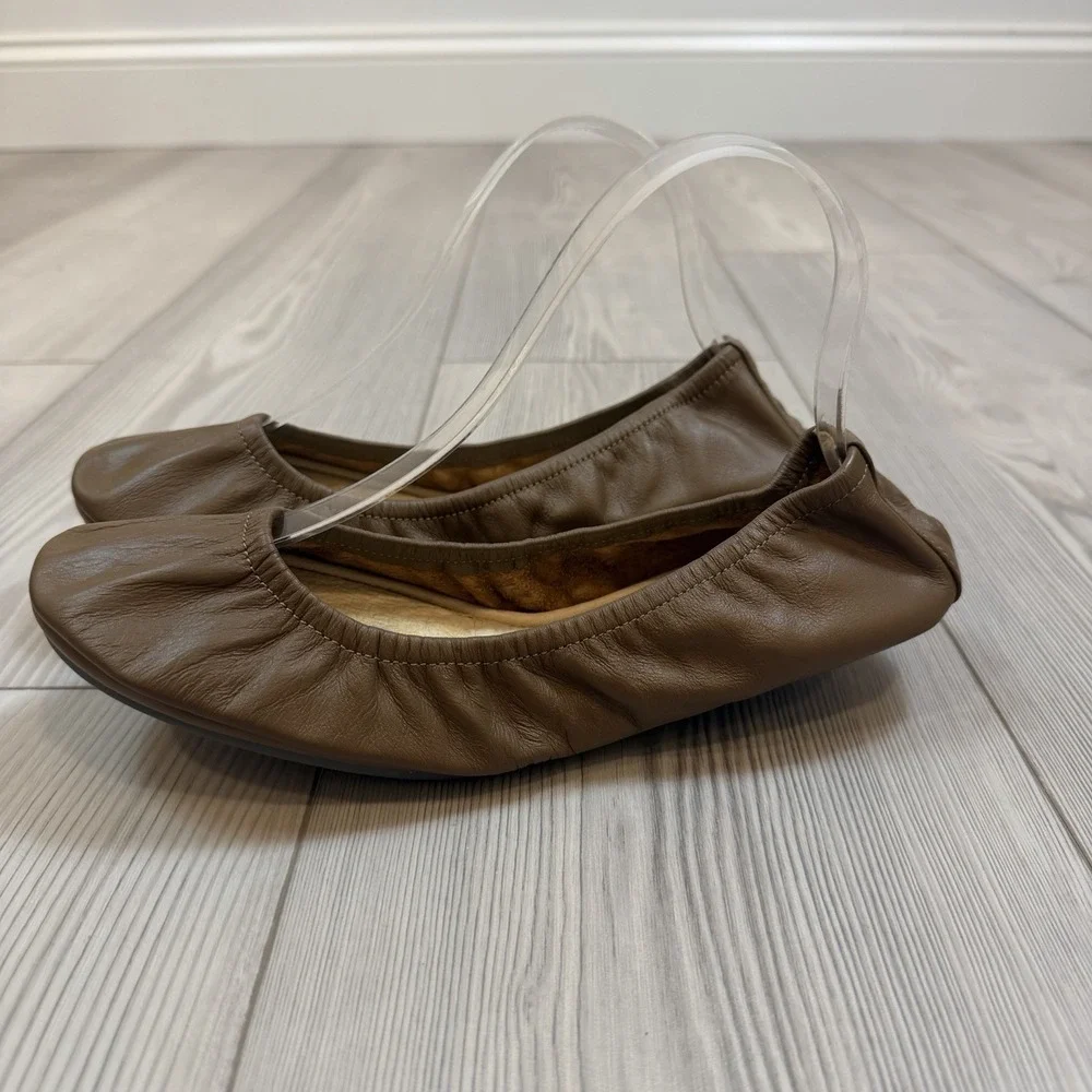 NEW The Storehouse Flats Womens 9 Foldable Leather Ballet Shoes Classic Brown
